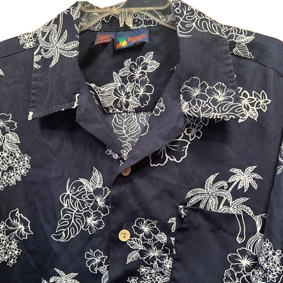 ROUNDY BAY SHIRT, Men’s Size Large, PTP 26”, L29”, Navy Blue with White, NWOT - Picture 1 of 8